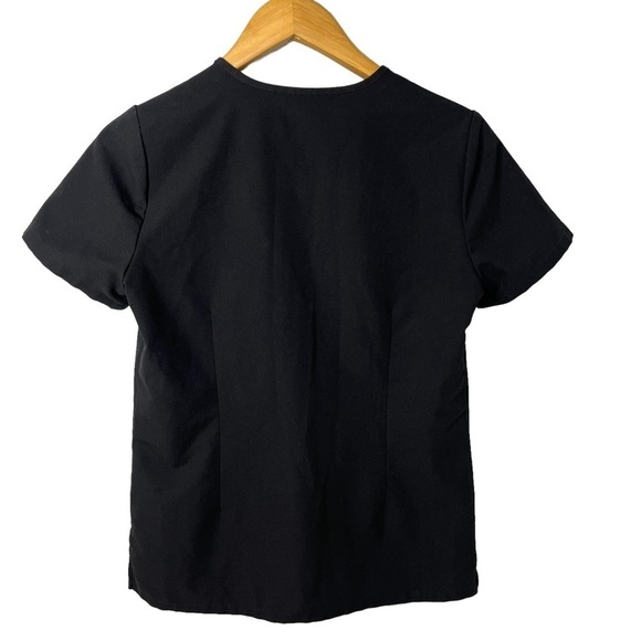 Figs Casma Three Pocket Scrub Top Black Size XS Short Sleeve Style FW1100 - Picture 5 of 8